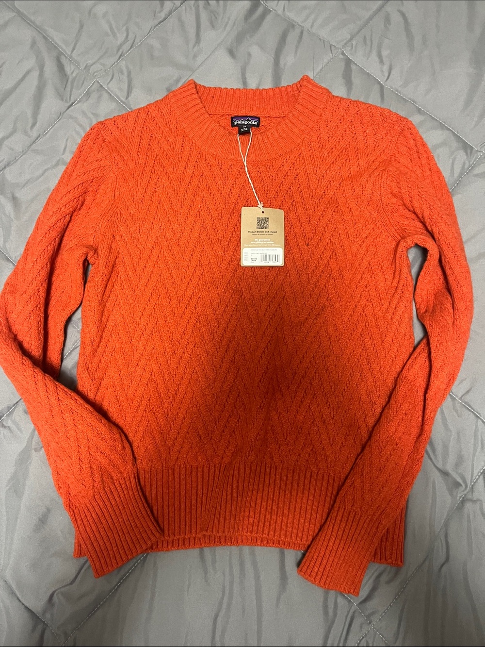 Patagonia Womens wool Cable Knit Crewneck Sweater madder red/orange